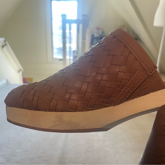Madewell Jordyn Clog NWOT in Woven Leather Wood Heel, Comfortable, Camel Sz 6.5 - Picture 13 of 16